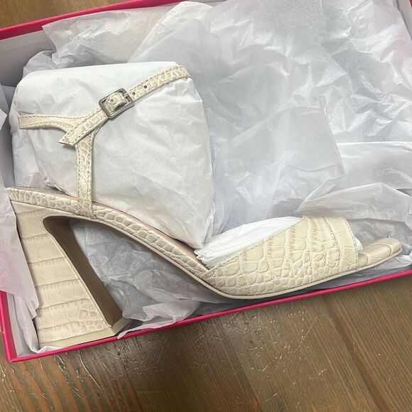 Vince Camuto Shoes - Vince Camuto Ivory Summer Croco